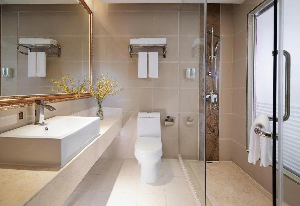 Vienna International Hotel (Guangzhou Tianhe Olympic Sports Dongpu) 48/49