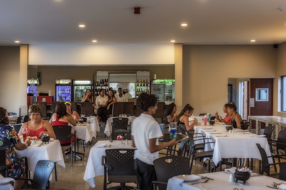 Springbok Inn By Country Hotels 22/32