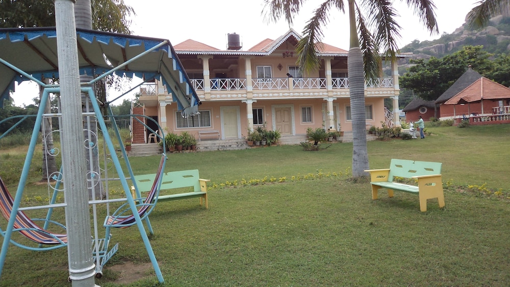 KISHKINDA HERITAGE RESORT 37/50