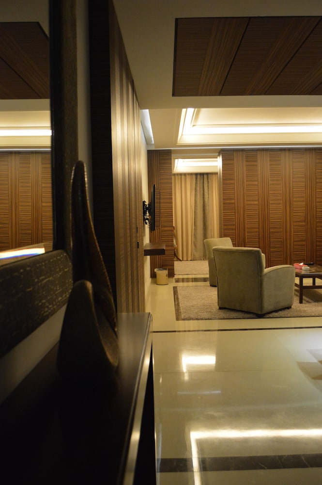 MARKAZIA SUITES 31/78