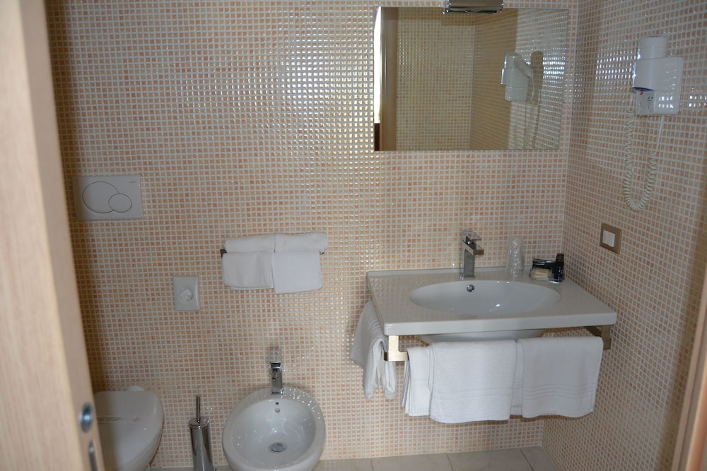 Villa Hermosa Resort 16/60
