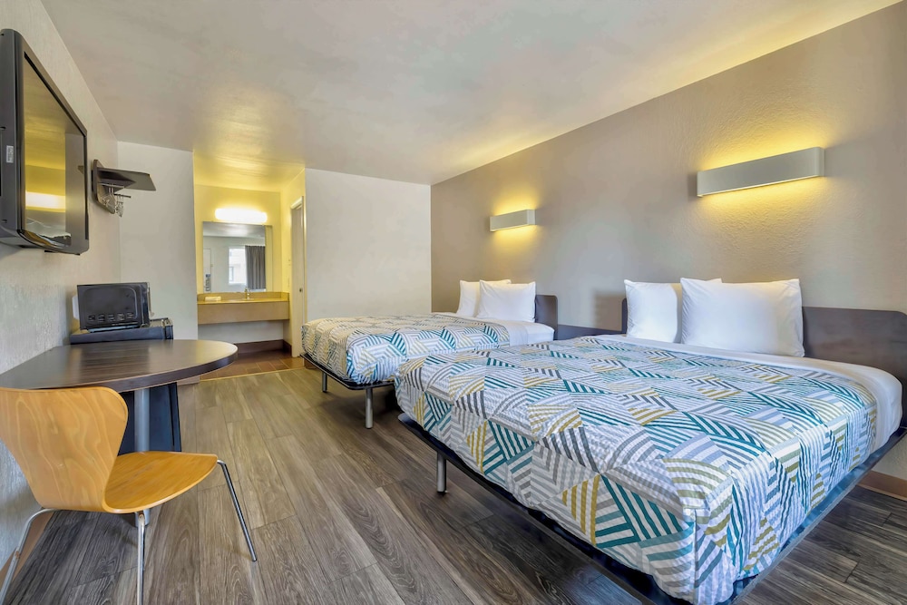 Motel6 Bryan, TX - College Station 47/67