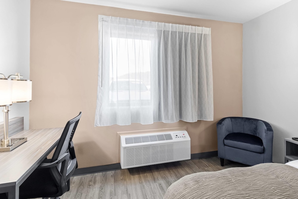 Quality Inn New Martinsville, WV 48/65