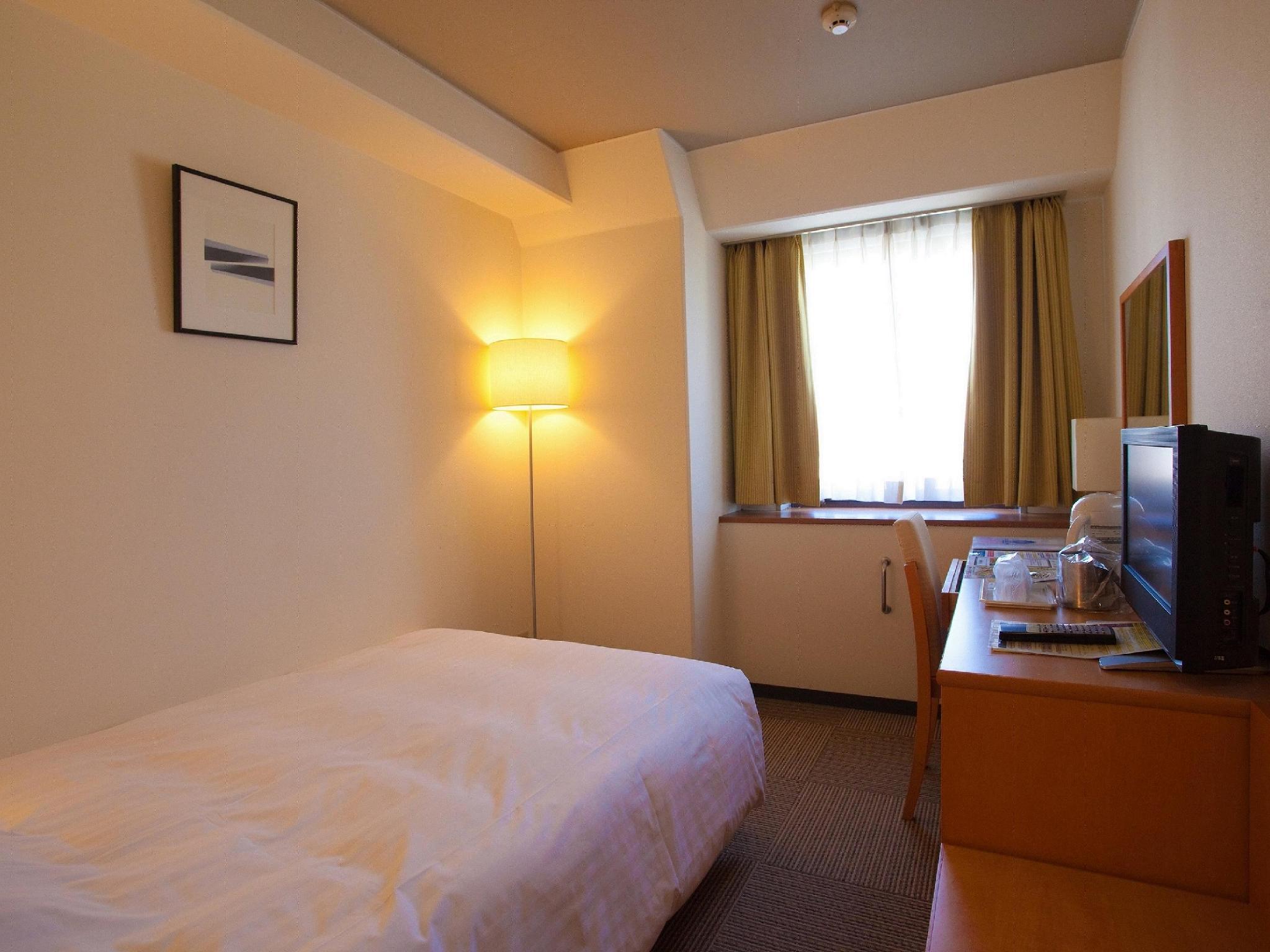 Semi Room, Standard, Single, Semi Double Bed