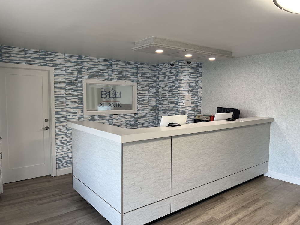 Blu Atlantic Oceanfront Hotel Suites 10/59