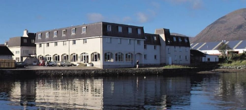 Dunollie Hotel 42/50