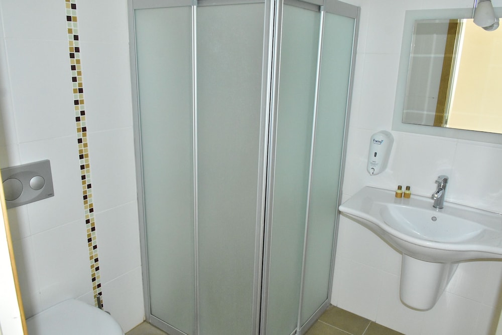 Diana Suite 12/47