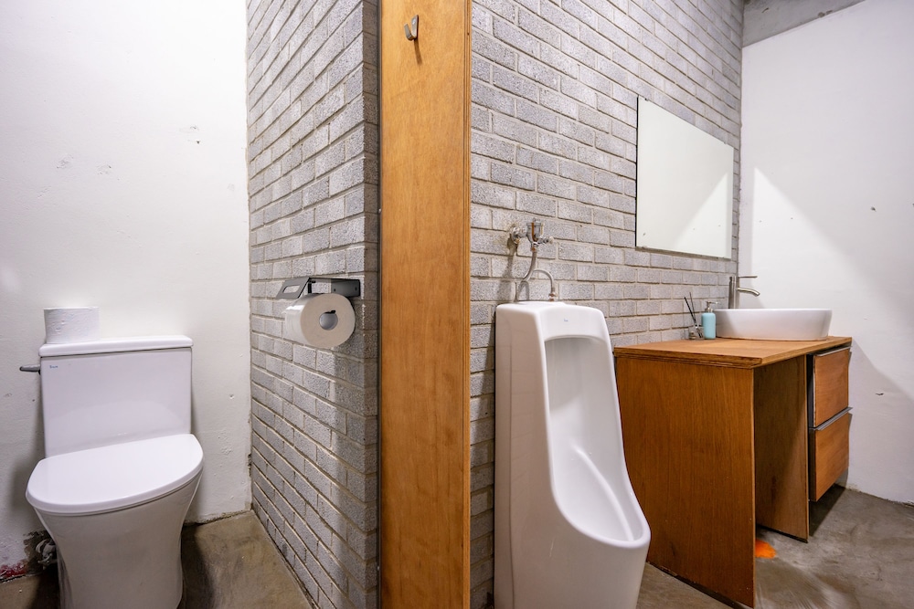 Mireuk Mireuk Beer Hostel 37/42