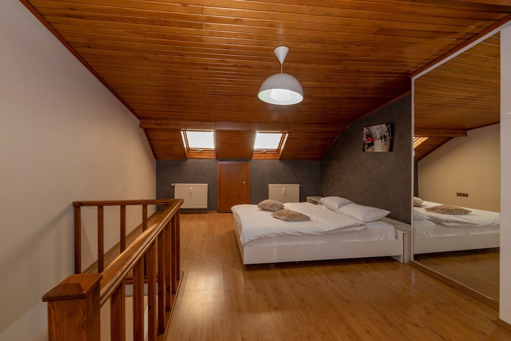 Duplex