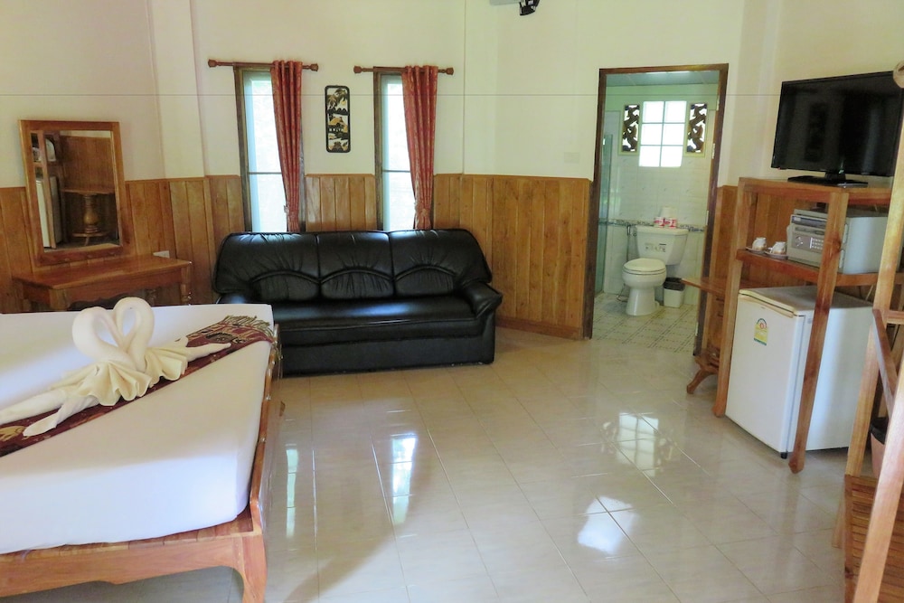 Macura Resort 52/75