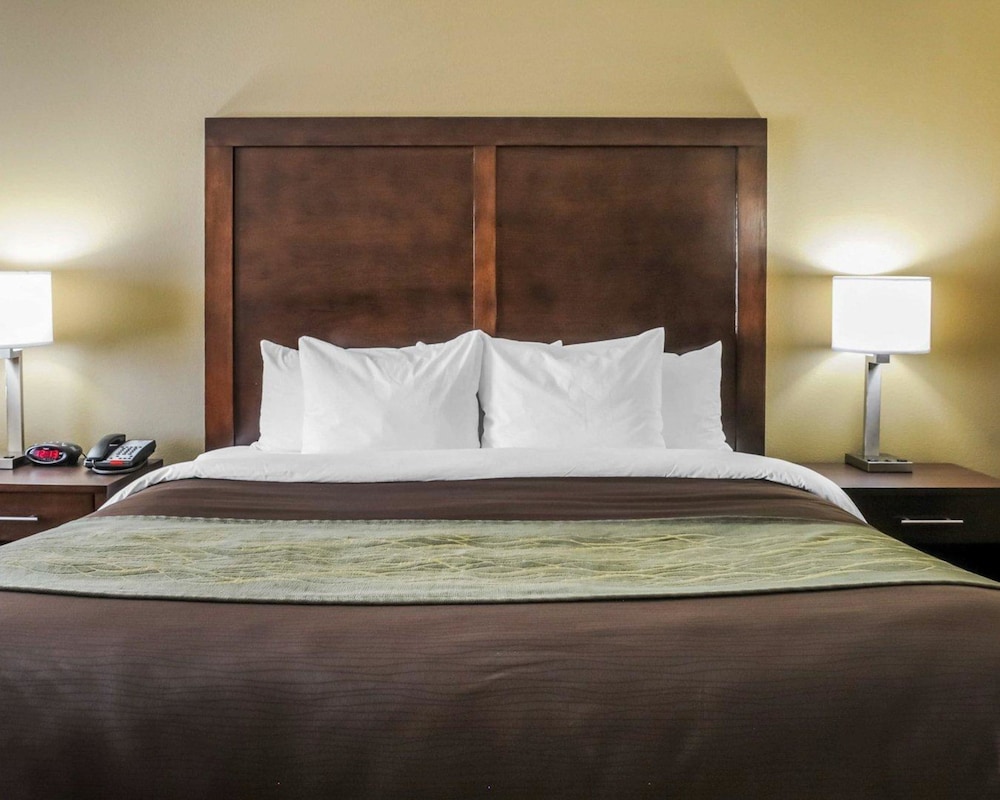 Comfort Inn & Suites Artesia, NM 7/40