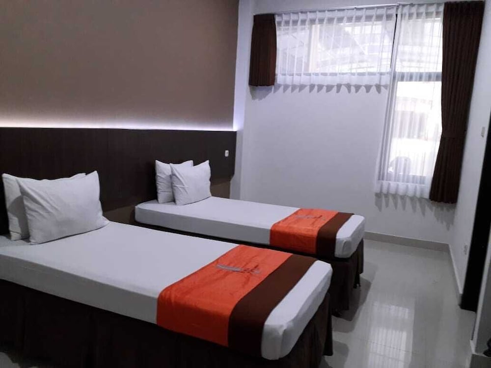 Hotel Bumi Makmur Indah 14/54