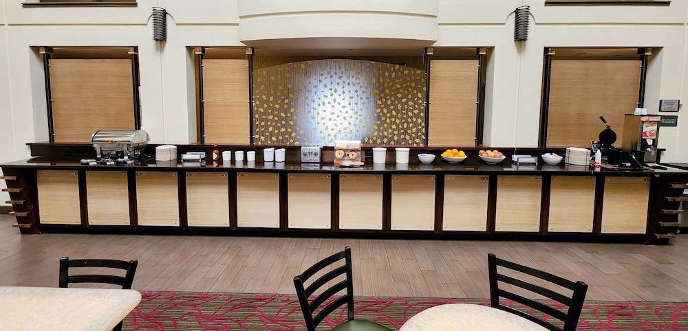 Country Inn & Suites By Radisson, San Carlos, CA 5/40