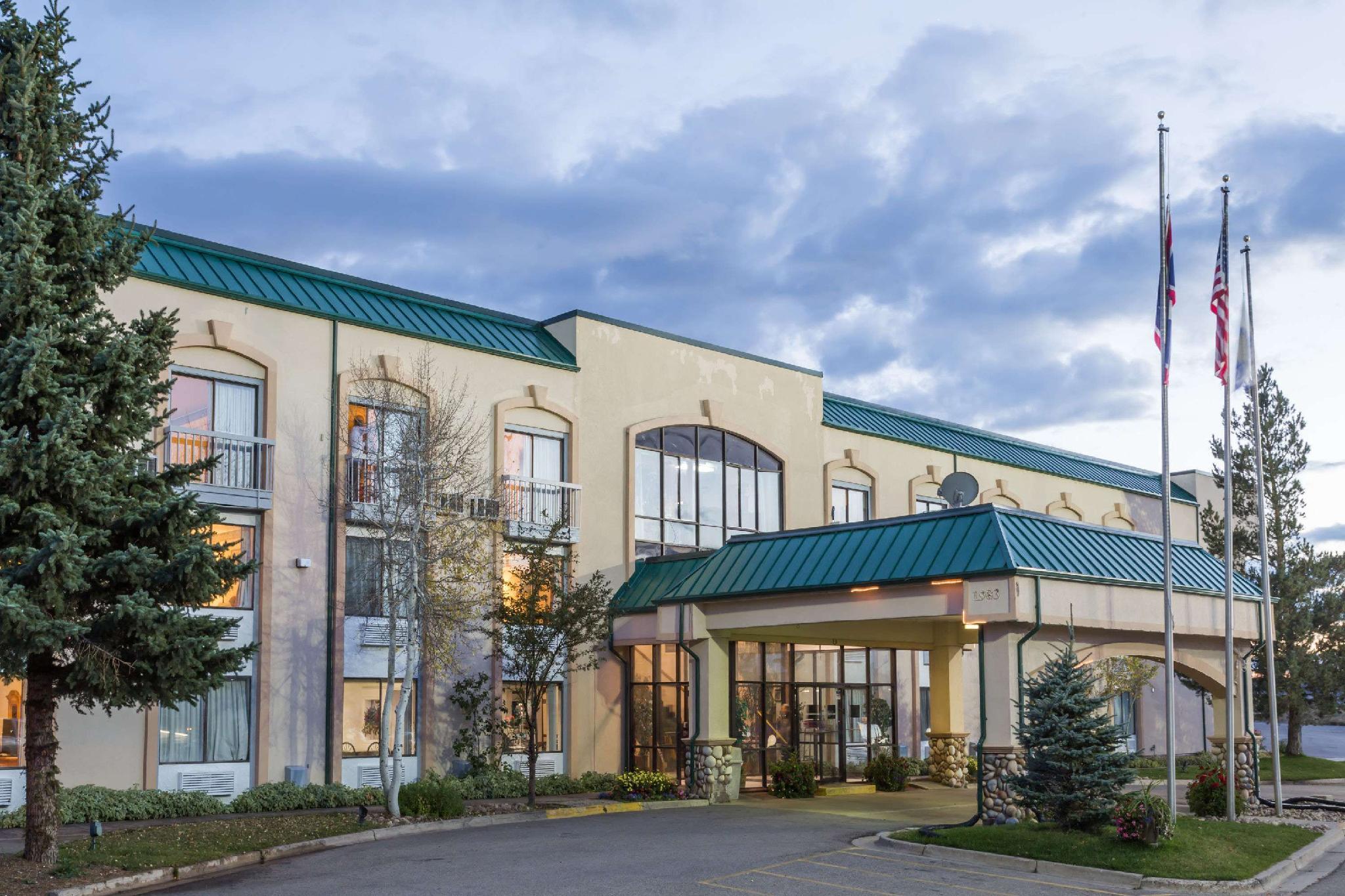 Days Inn by Wyndham Evanston WY 1/25