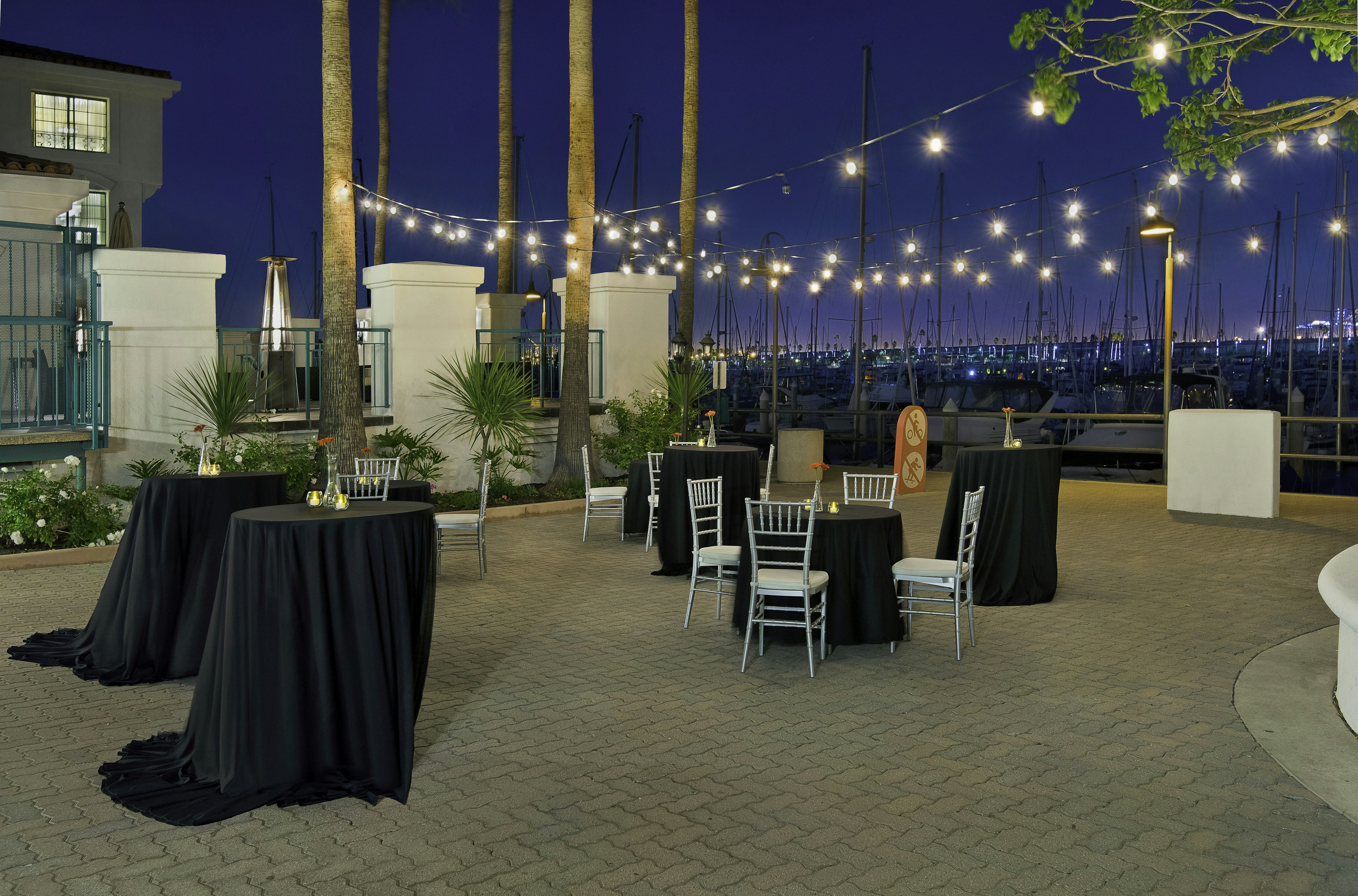 DOUBLETREE BY HILTON SAN PEDRO - PORT OF LOS ANGELES 61/65