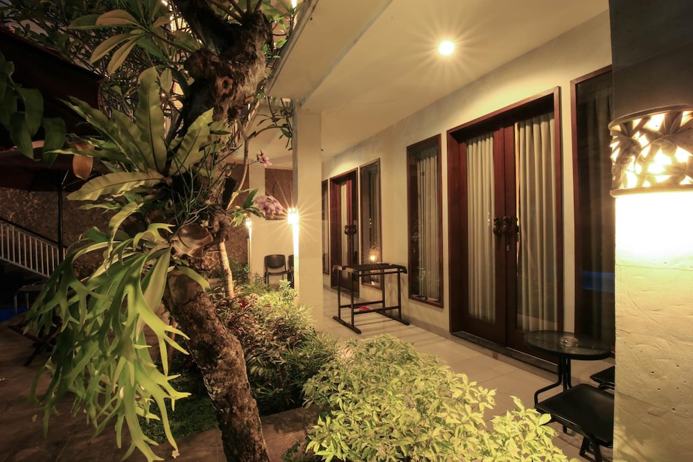 Dewivilla Hotel 33/50
