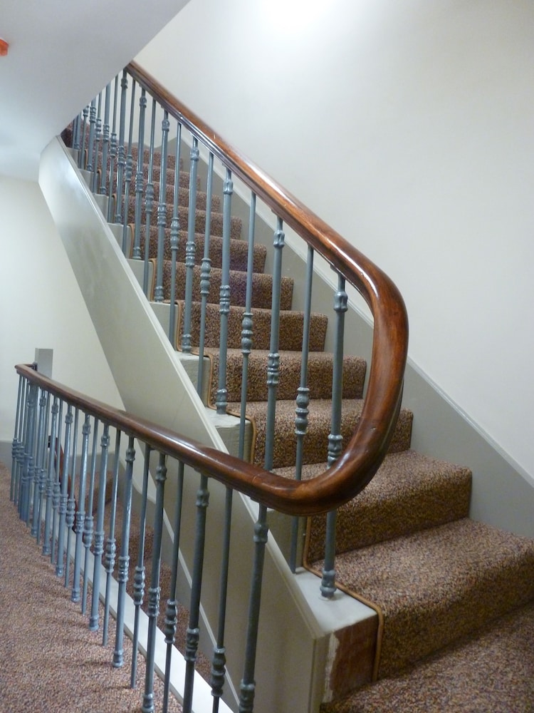 Base Serviced Apartments - Sir Thomas Street 23/57