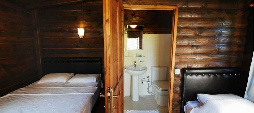 Ataol Beach & Bungalows 9/40