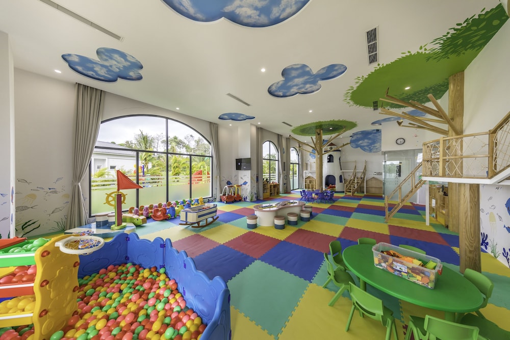 Melia Vinpearl Cua Hoi Affiliated by Melia 52/61