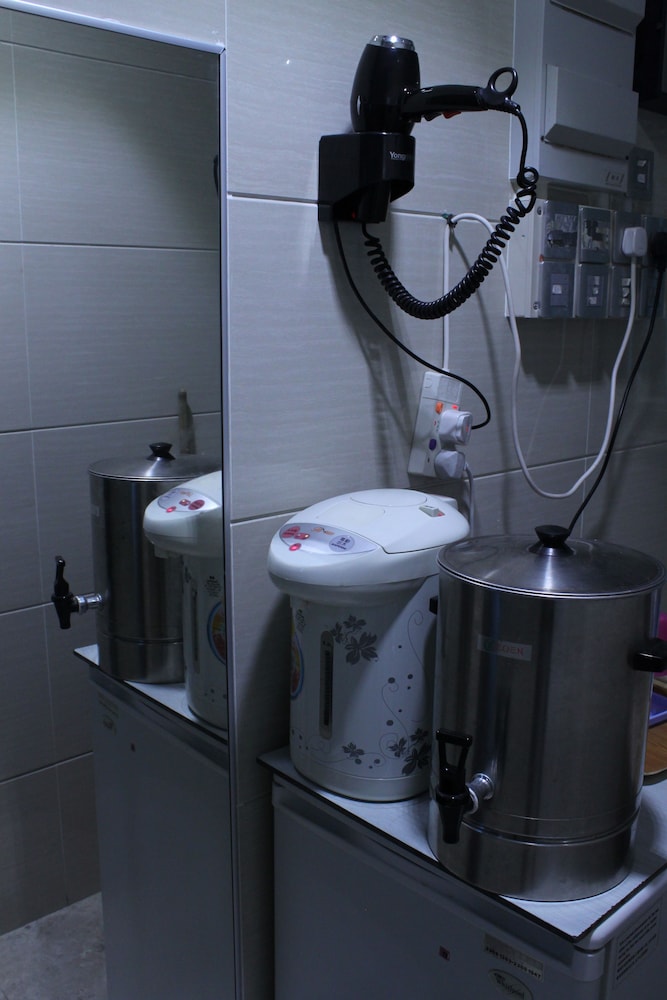 Ah Shan Hostel 31/42