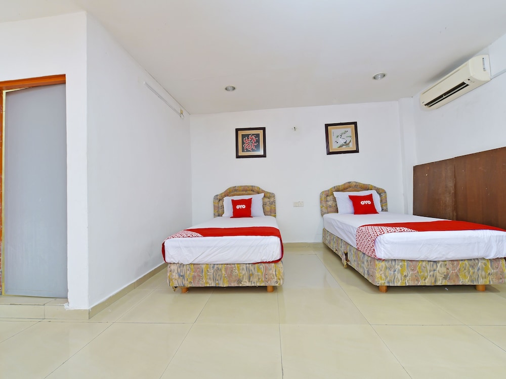 Hotel O Sam Huat Hotel 12/27