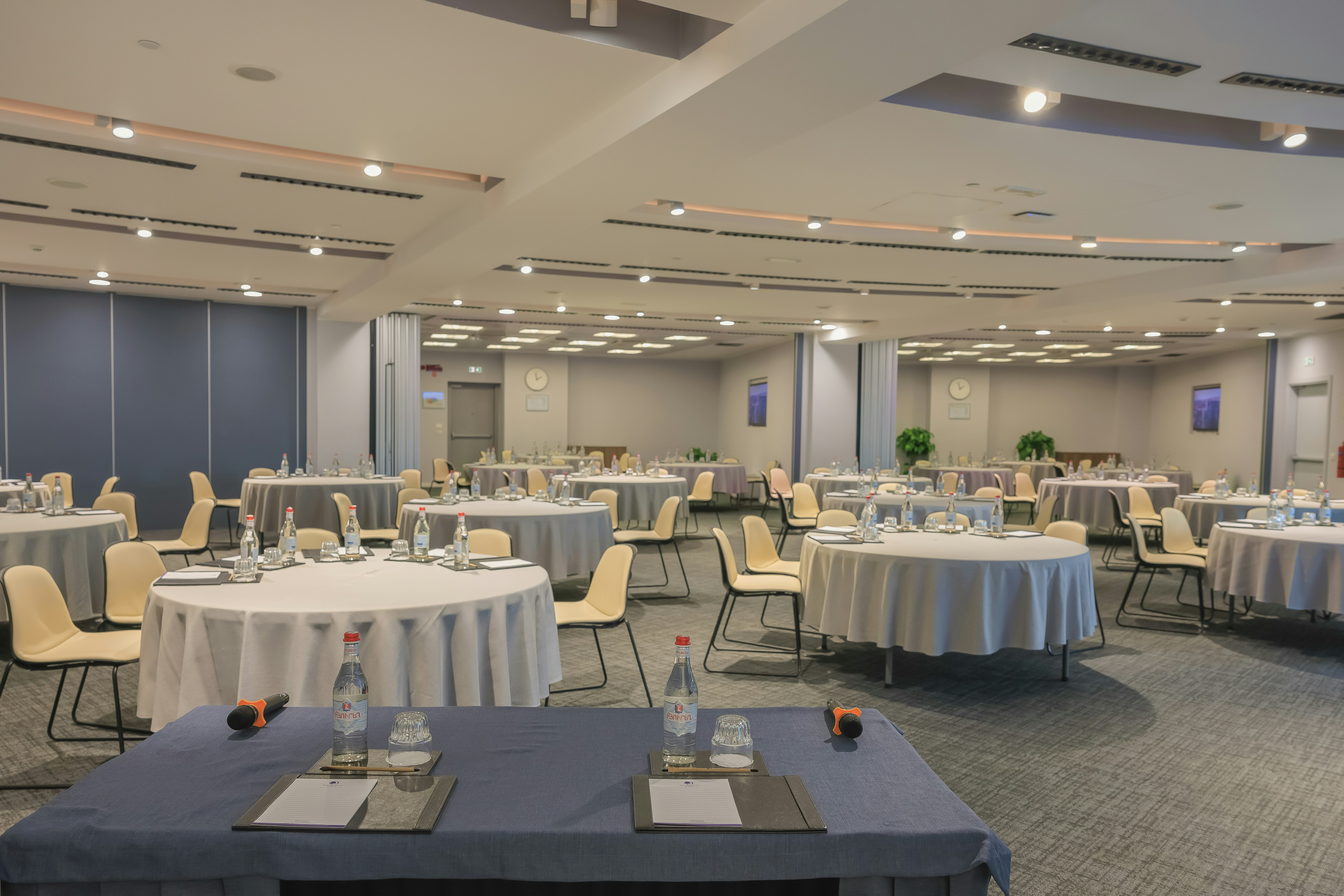 Doubletree By Hilton Hotel Yerevan City Centre 63/67