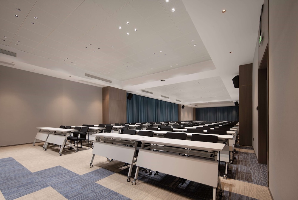 Days Hotel by Wyndham Chongqing Chenjiaping 37/44