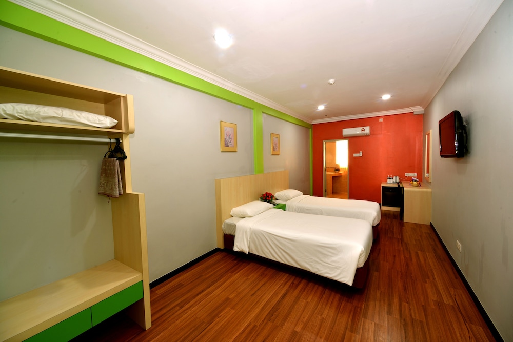 SUPERIOR, TWIN BEDS