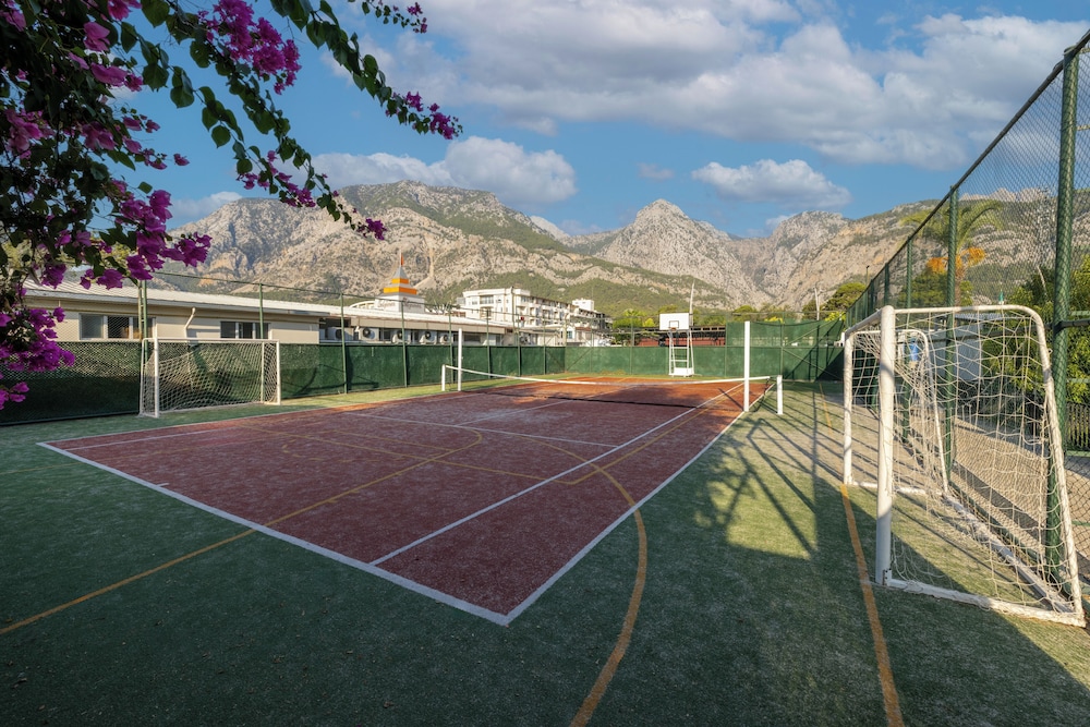 Club Hotel Belpinar 20/50