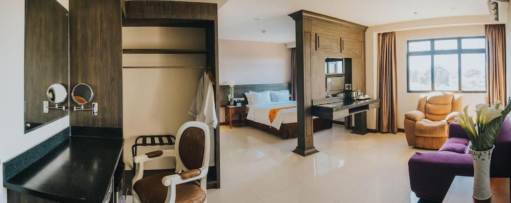 Panorama Summit Hotel 29/50