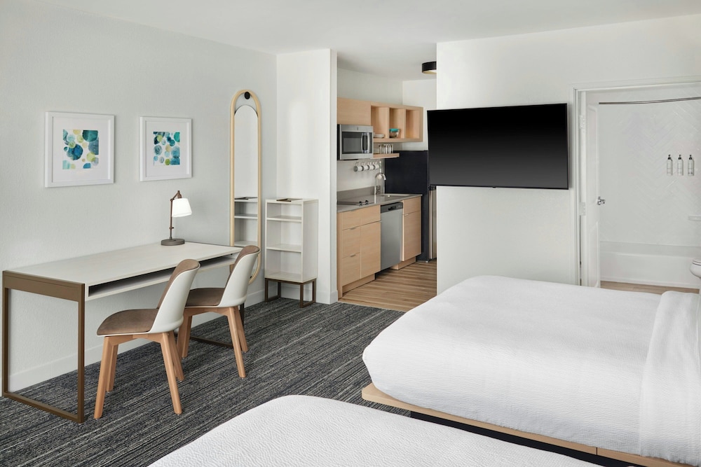 TownePlace Suites by Marriott Lansing North 12/43