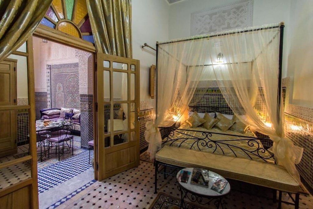 RIAD TARYANA 33/53