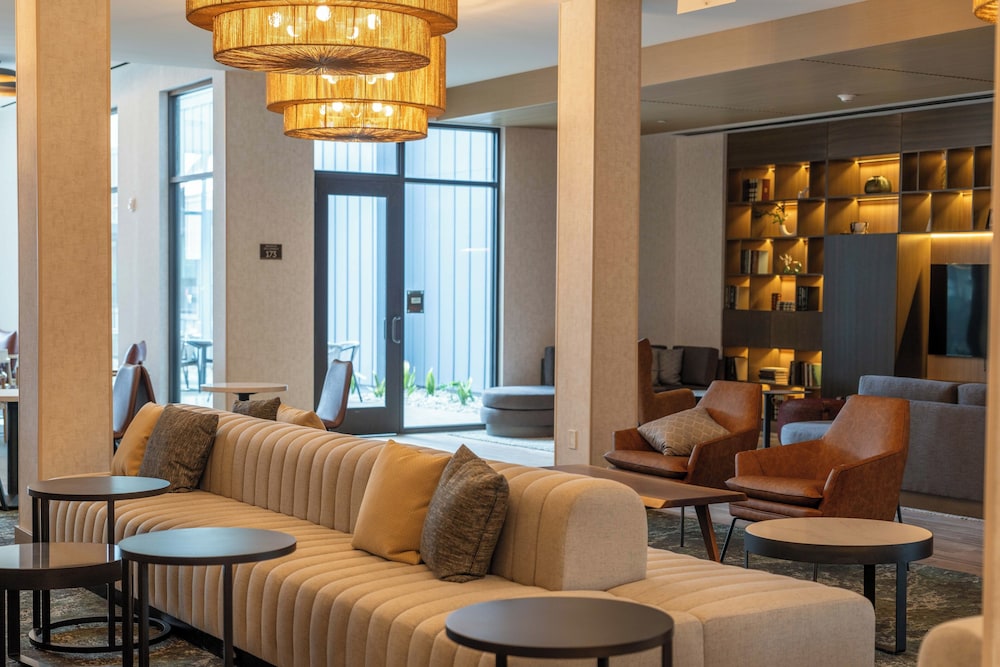 SpringHill Suites By Marriott San Luis Obispo 51/65
