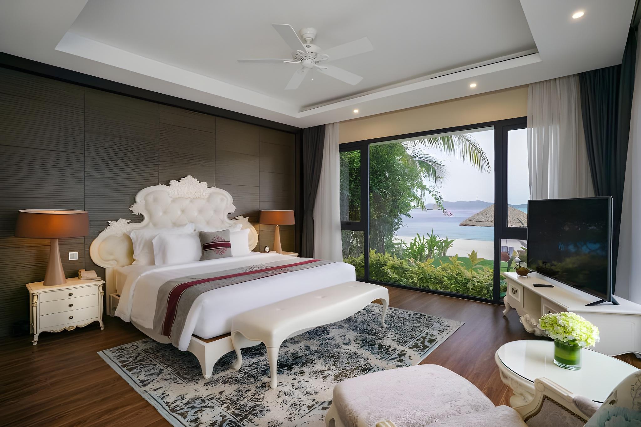 2 Bedrooms, Villa, Beach Front, Private Pool