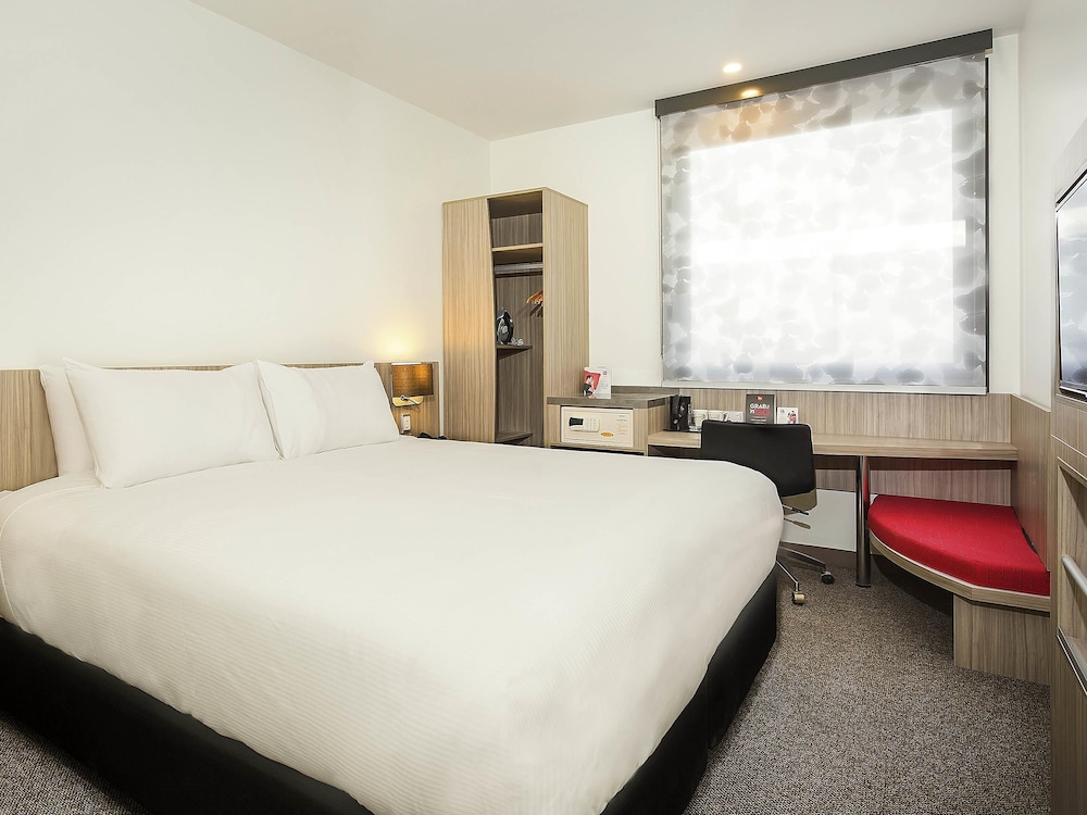 Ibis Mackay 18/67
