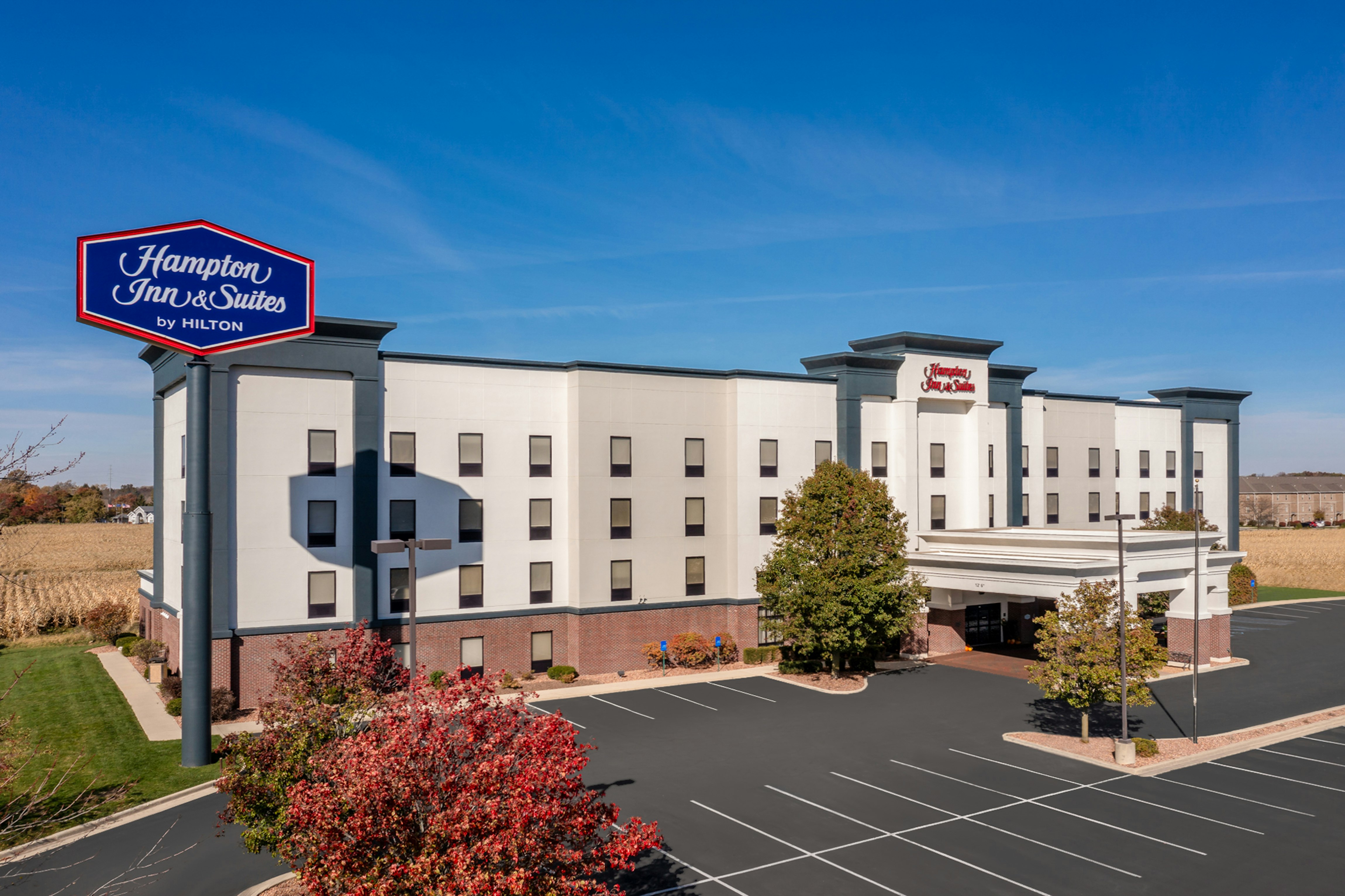 Hampton Inn and Suites Muncie 42/43