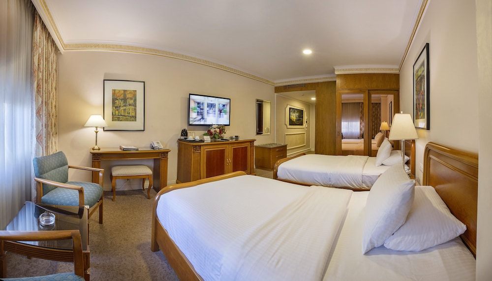 Amman International Hotel 8/45