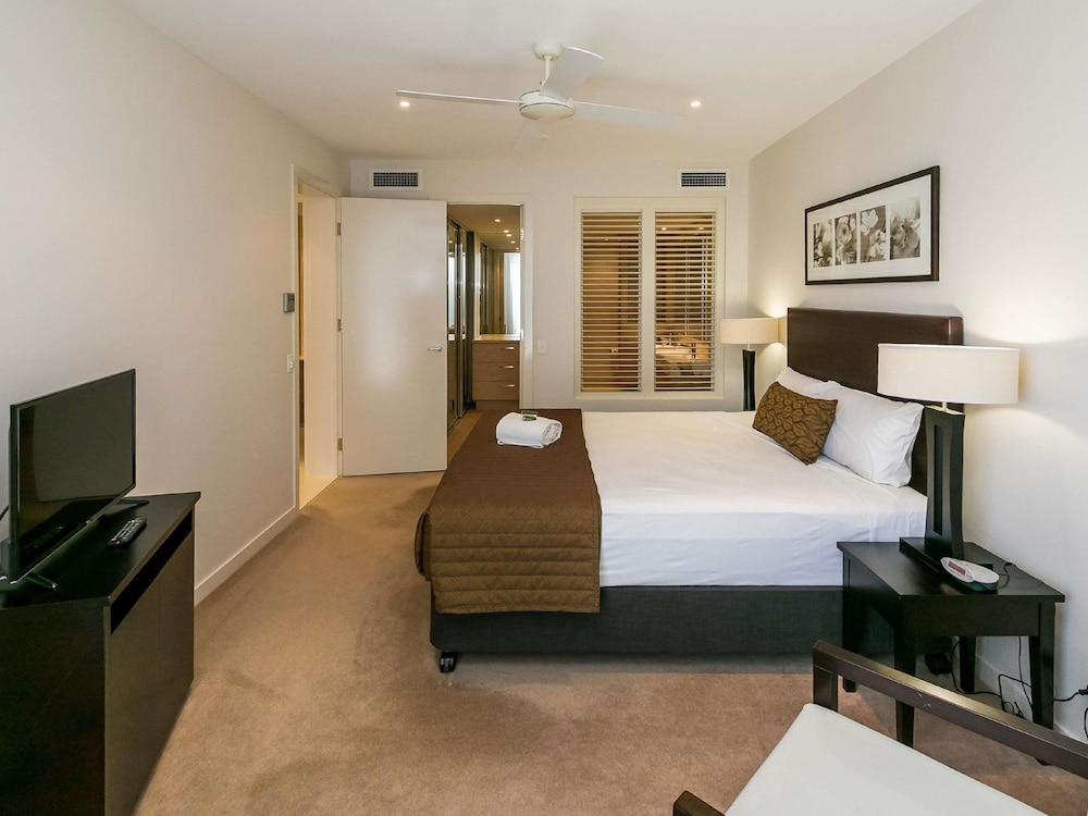Grand Mercure Allegra Hervey Bay 22/74
