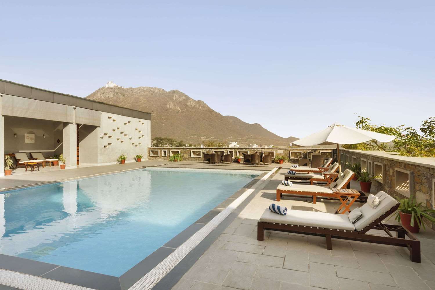 Ramada by Wyndham Udaipur Resort and Spa 24/28