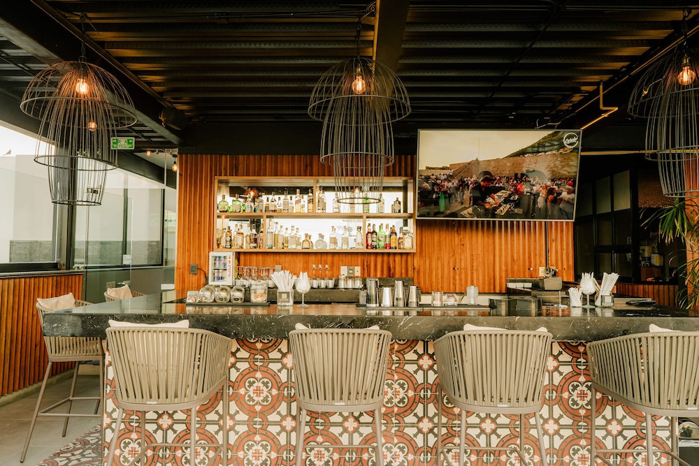 IT Boutique Hotel and Restaurant 62/73