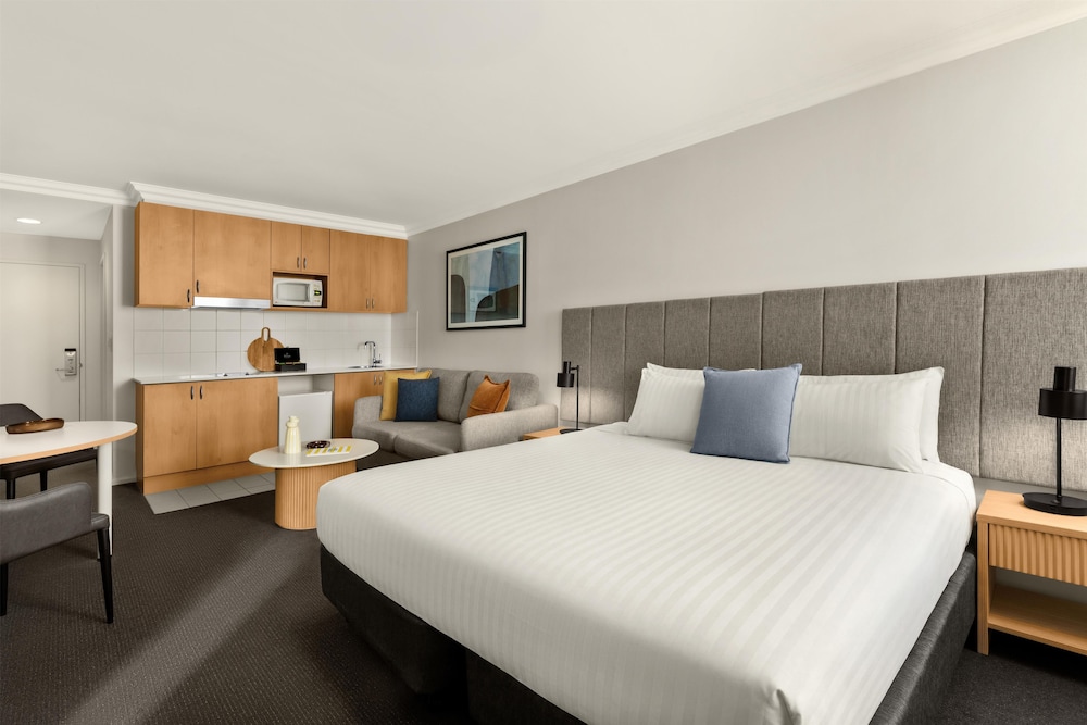 Oaks Perth Hotel 21/61