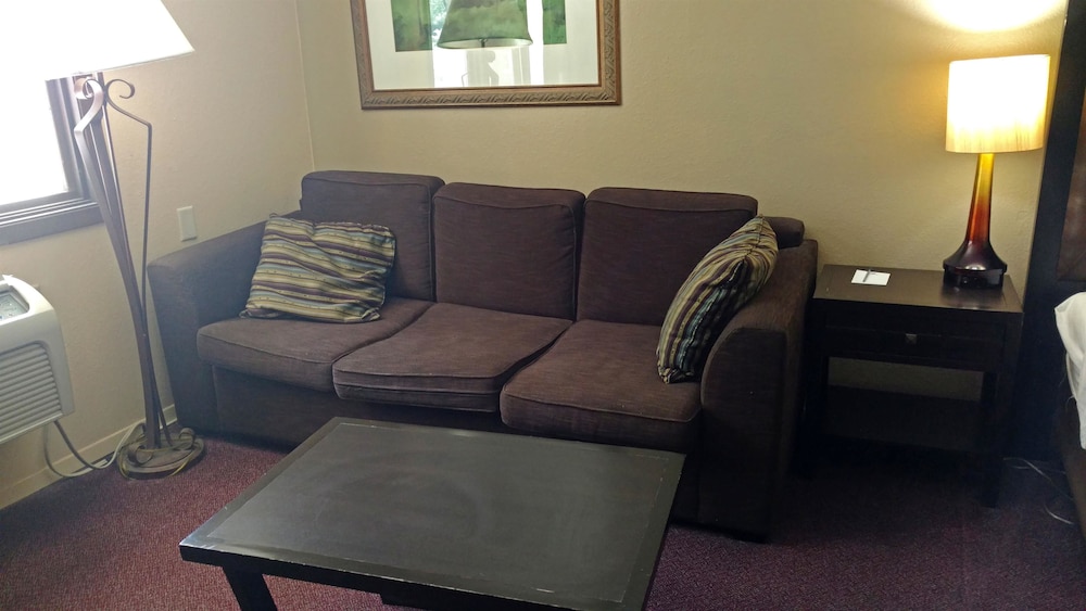 Americas Best Value Inn Webster City 37/53