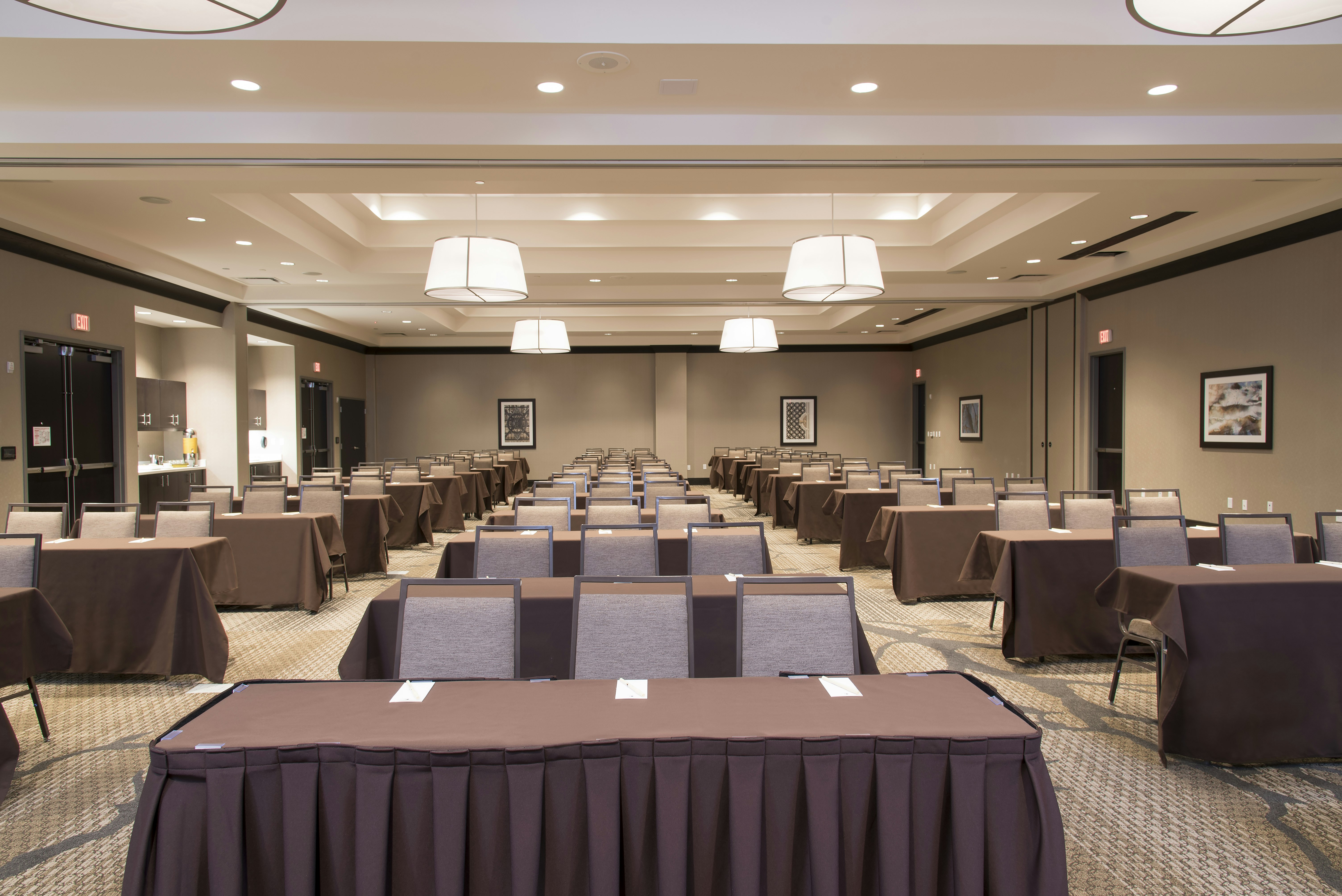 DoubleTree by Hilton Hotel Schenectady 47/51