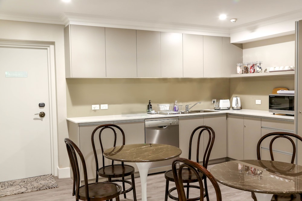 RANDWICK LODGE 54/67