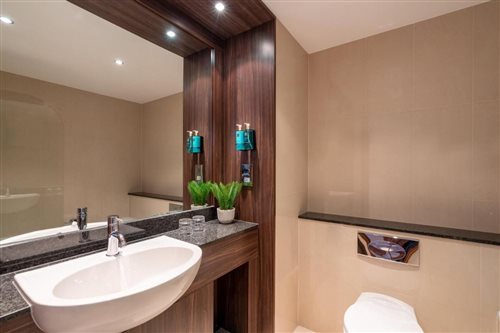 Tower, Suite