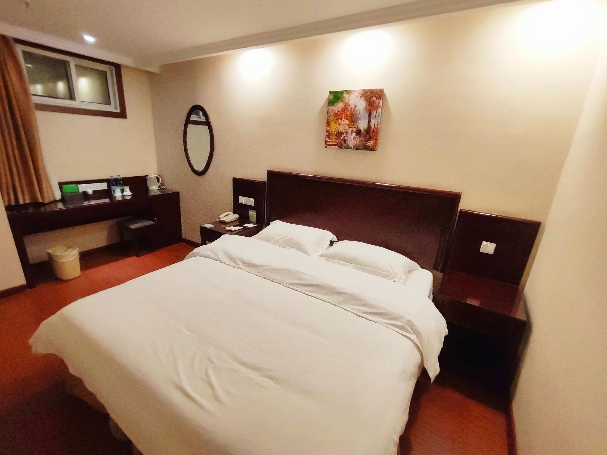 DOUBLE BED