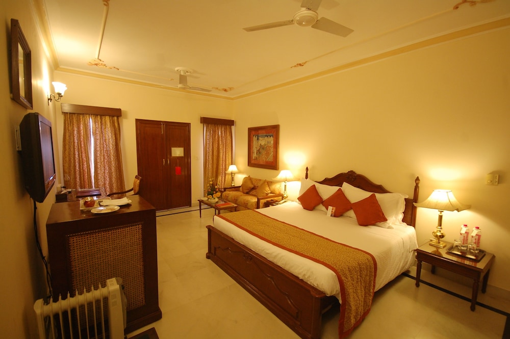 Shiv Niwas Palace 10/71