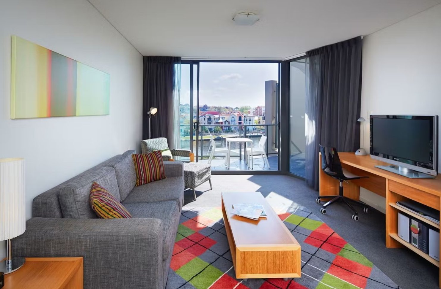 East Perth Suites Hotel 9/14