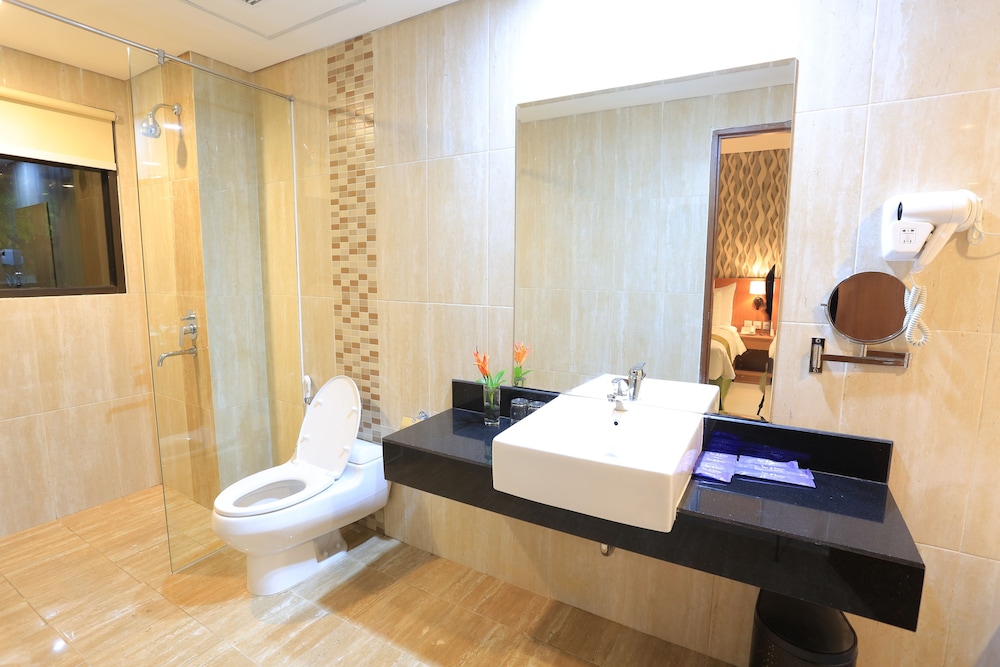 Ijen Suites Hotel 50/50