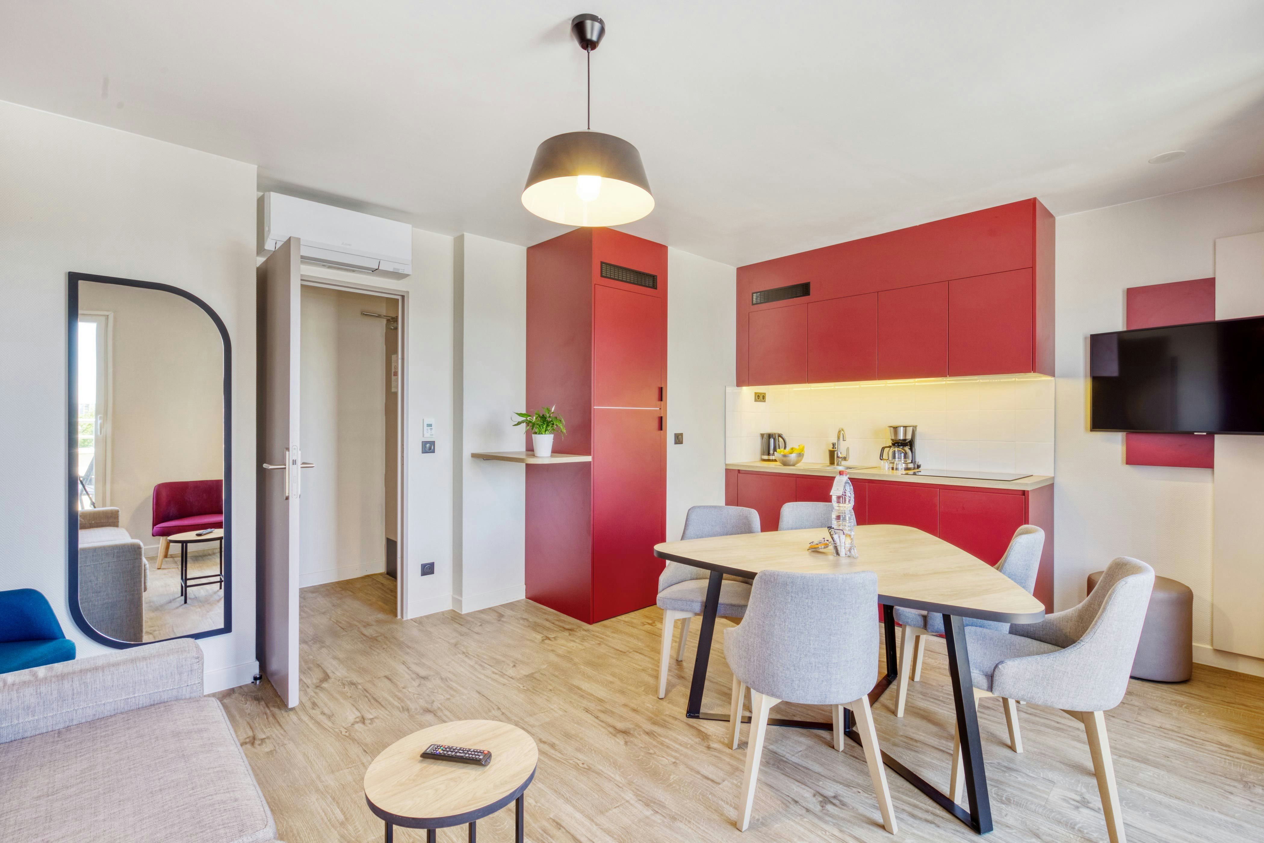 Appart City Confort Paris Clichy Mairie 52/76